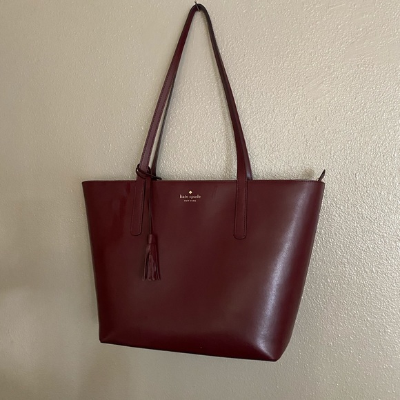 Kate Spade tote Color of the season! - Picture 6 of 7